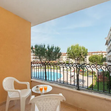 Royal Sun Apartments-3